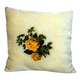 Kissen mit gelber Rose  